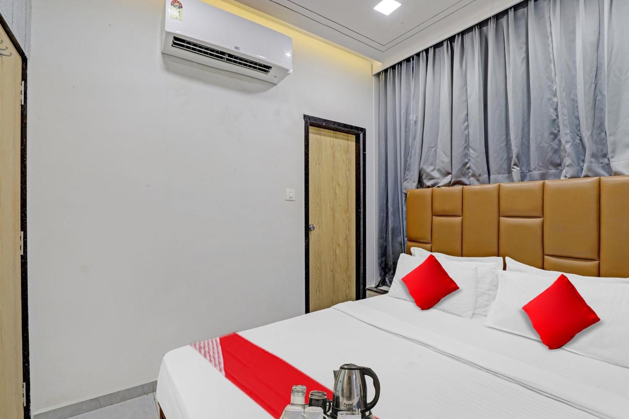 Hotel O Royal Orbit Surat Eksteriør billede