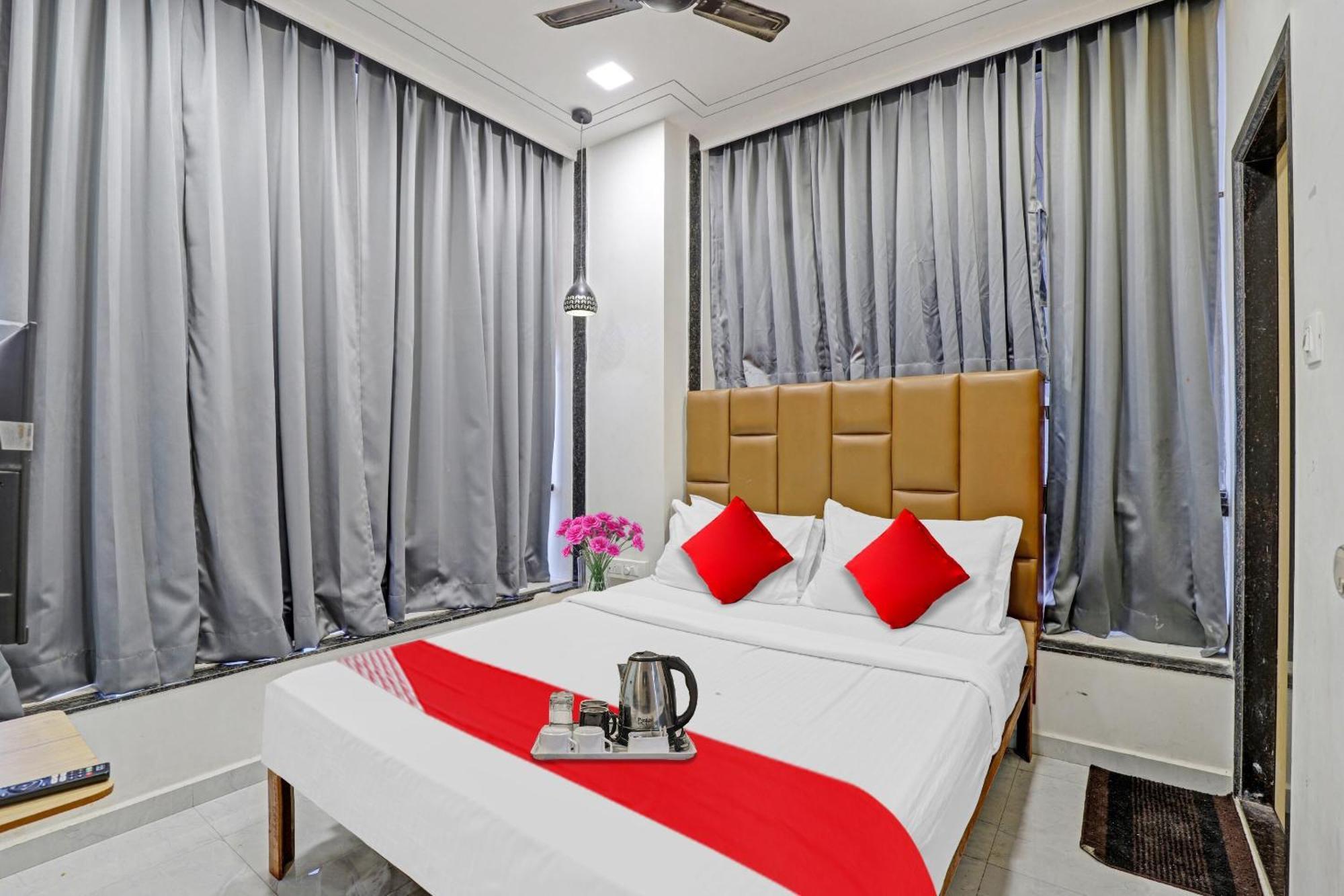 Hotel O Royal Orbit Surat Eksteriør billede